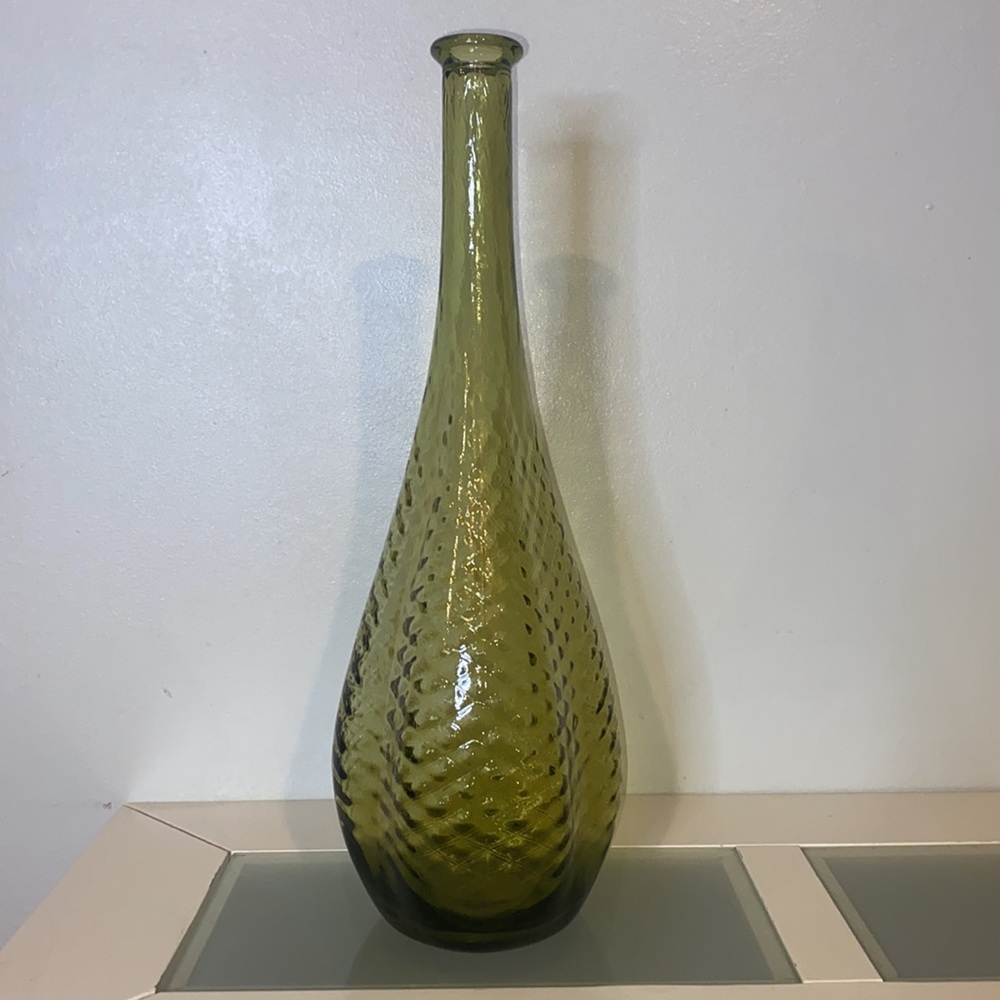 Triple Pinched Quilted Diamond Optic Avocado Green Empoli Genie Bottle